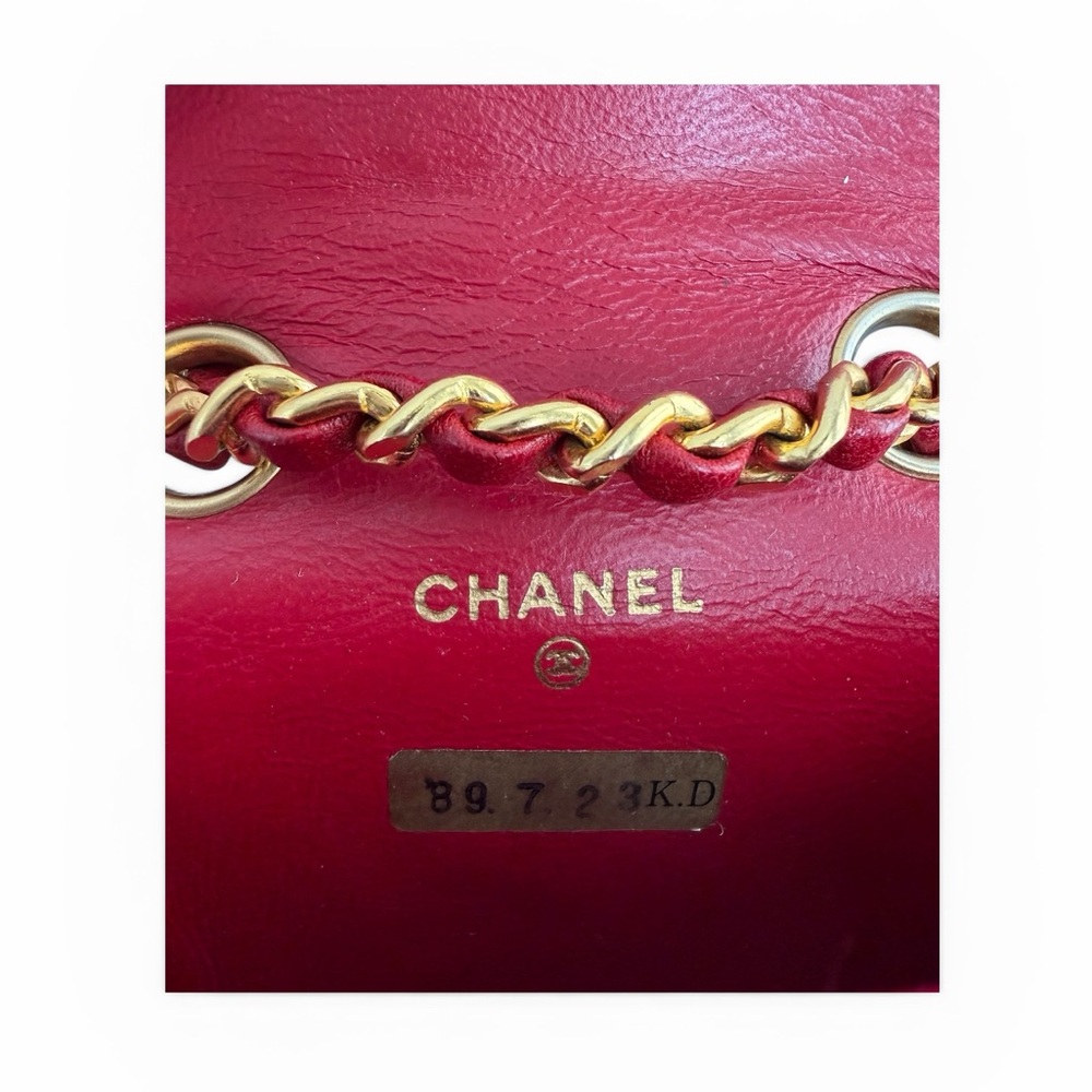 CHANEL 1989 Mini Matelasse Coco Mark Chain Belt Waist Bag | Vintage | 24K Plated - Picture 11 of 15